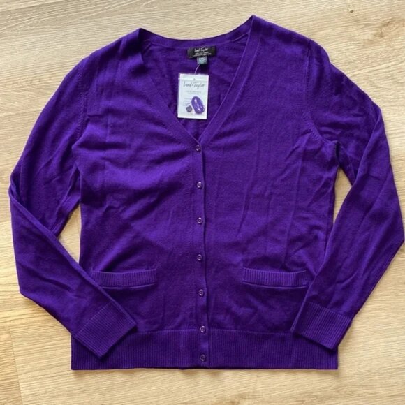 Lord & Taylor Extra Fine Merino Wool Cardigan - NWT - Picture 3 of 9